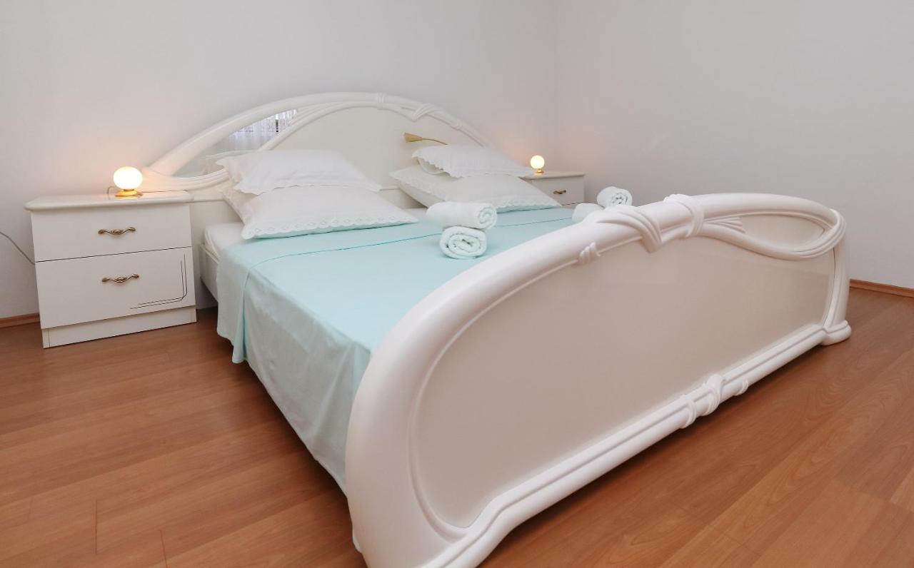 Apartman Nika - Marija Makarska Eksteriør bilde