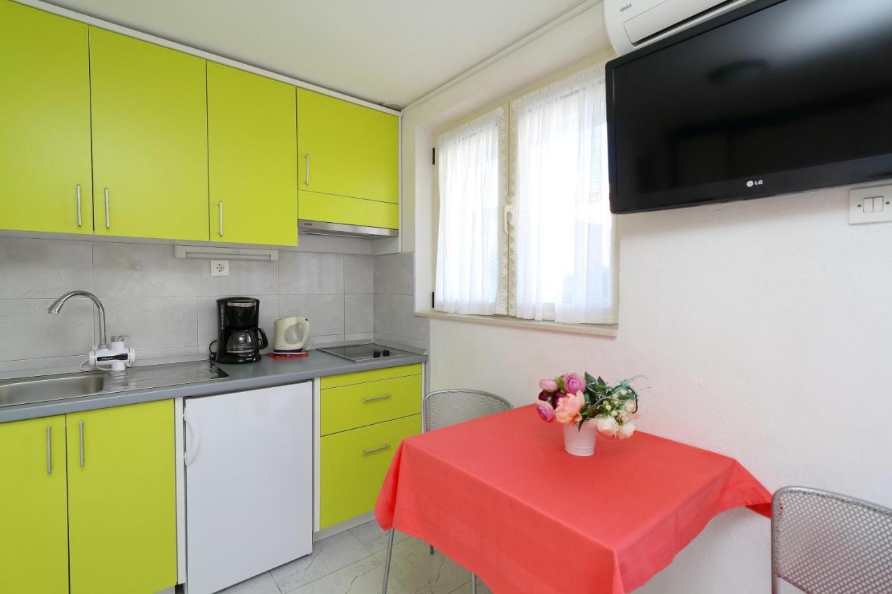 Apartman Nika - Marija Makarska Eksteriør bilde