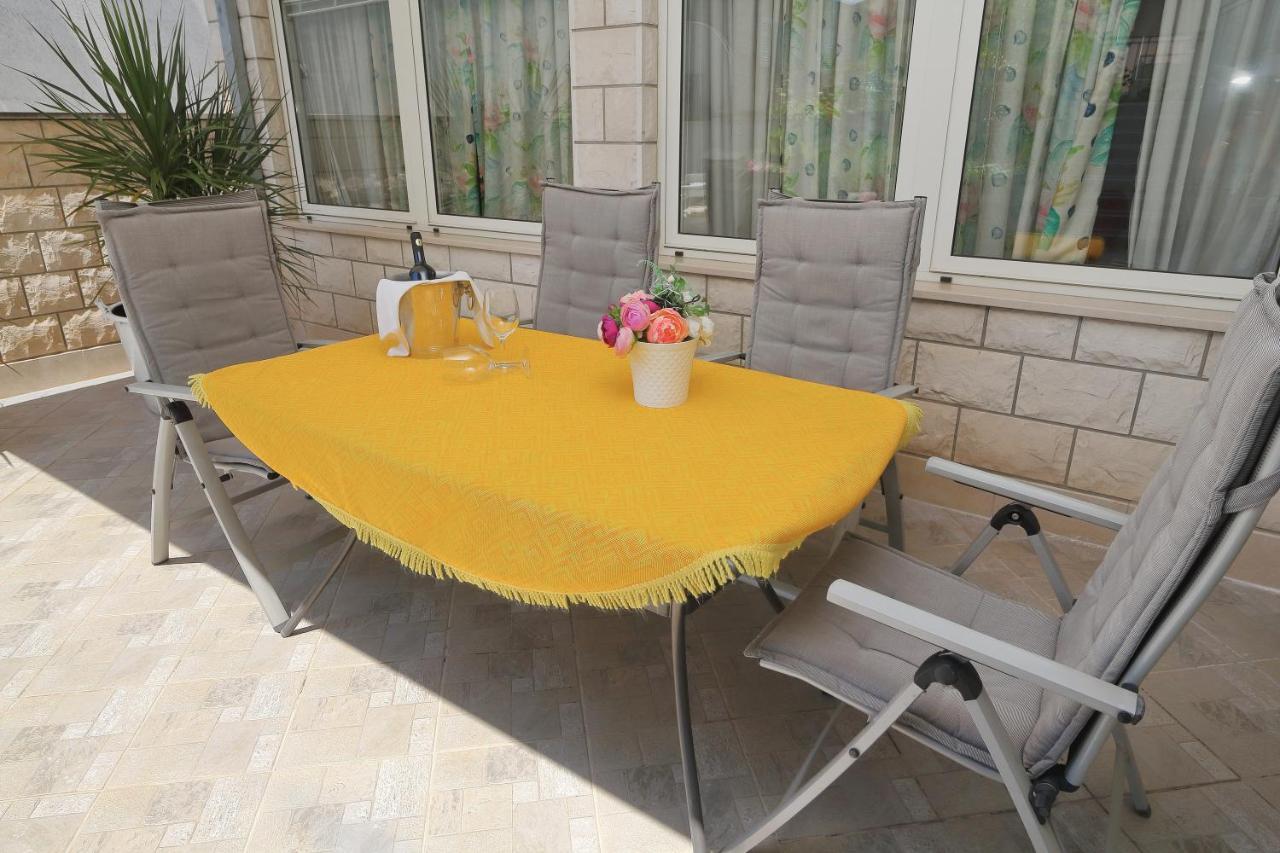 Apartman Nika - Marija Makarska Eksteriør bilde