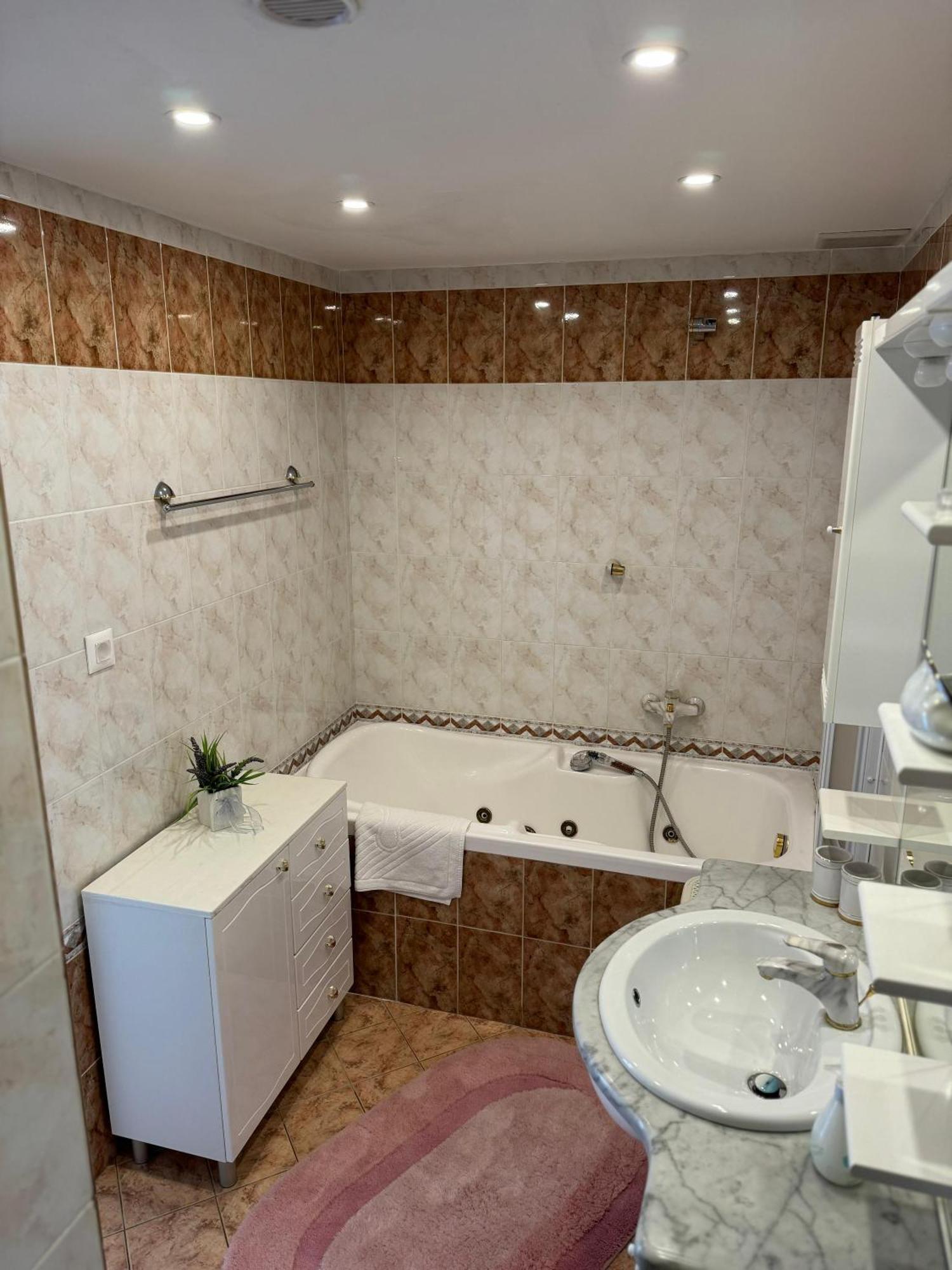 Apartman Nika - Marija Makarska Eksteriør bilde