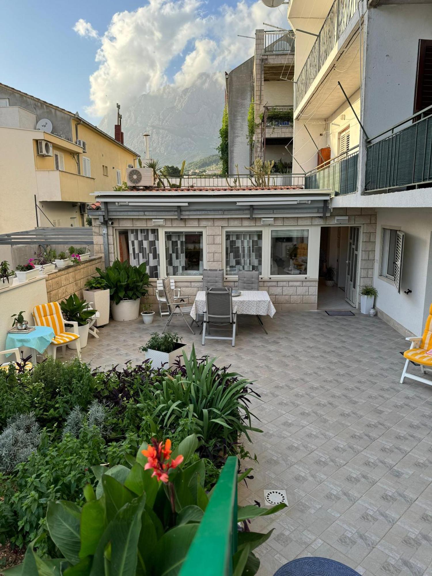 Apartman Nika - Marija Makarska Eksteriør bilde
